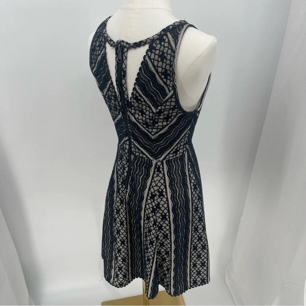 Free People Black Lace Mini Dress Twee Indie Boho Y2K Size 2 - Picture 9 of 13